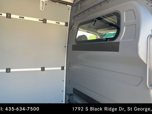 Used 2026 Mercedes-Benz Sprinter 2500 image 16