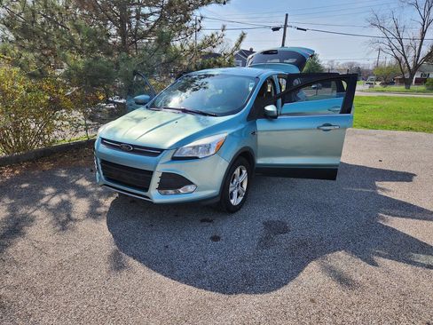 Used 2013 Ford Escape SE FWD image 22
