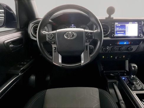 Used 2020 Toyota Tacoma TRD Off-Road w/ Technology Package image 8