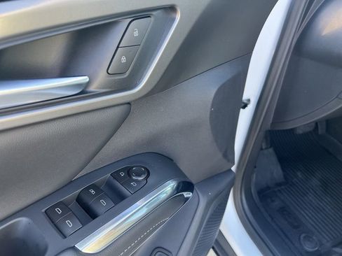 New 2026 Chevrolet Traverse LT w/ LPO, Floor Liner Package image 24