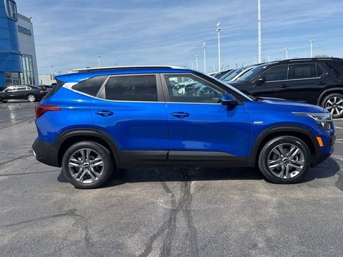 Used 2022 Kia Seltos S AWD/4WD image 12