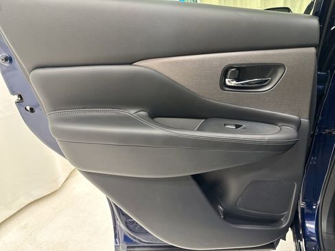 Used 2024 Nissan Murano SV image 14