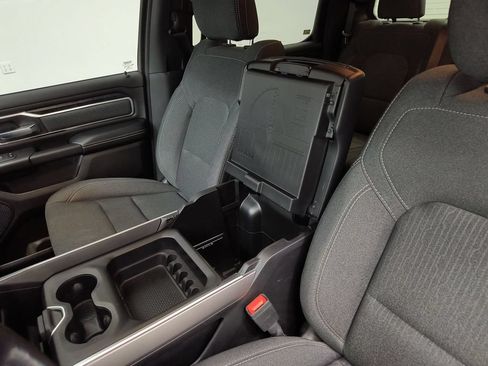 Used 2019 RAM 1500 Big Horn AWD/4WD image 29