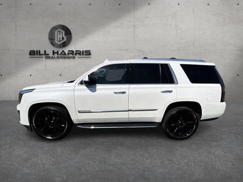 Used 2020 Cadillac Escalade Luxury AWD/4WD image 10