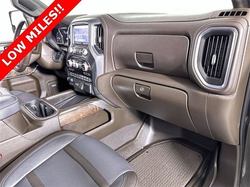 Used 2022 GMC Sierra 2500 Denali w/ Denali Ultimate Package image 30