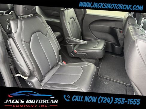 Used 2026 Chrysler Pacifica Select FWD image 26