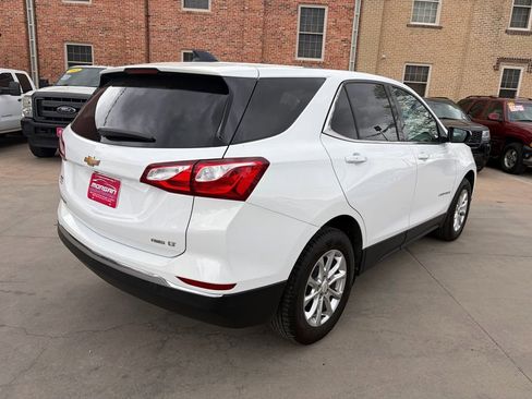 Used 2018 Chevrolet Equinox LT image 3