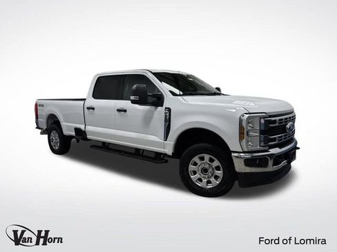 Used 2024 Ford F250 XLT image 1