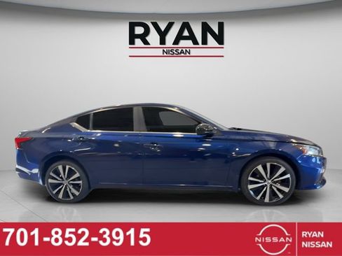 Certified 2019 Nissan Altima 2.5 SR AWD/4WD image 6