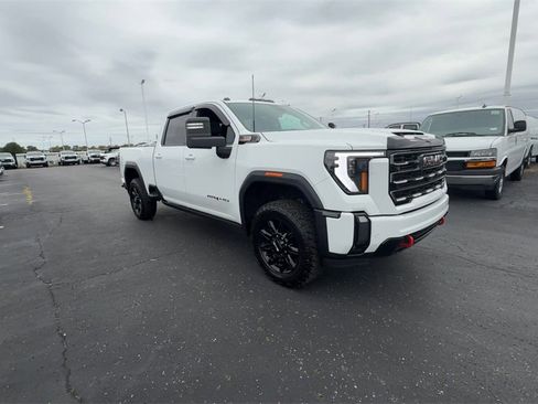 Used 2024 GMC Sierra 2500 AT4 w/ AT4 Premium Plus Package image 2
