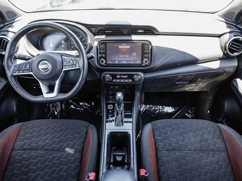 Used 2021 Nissan Kicks SR FWD image 10