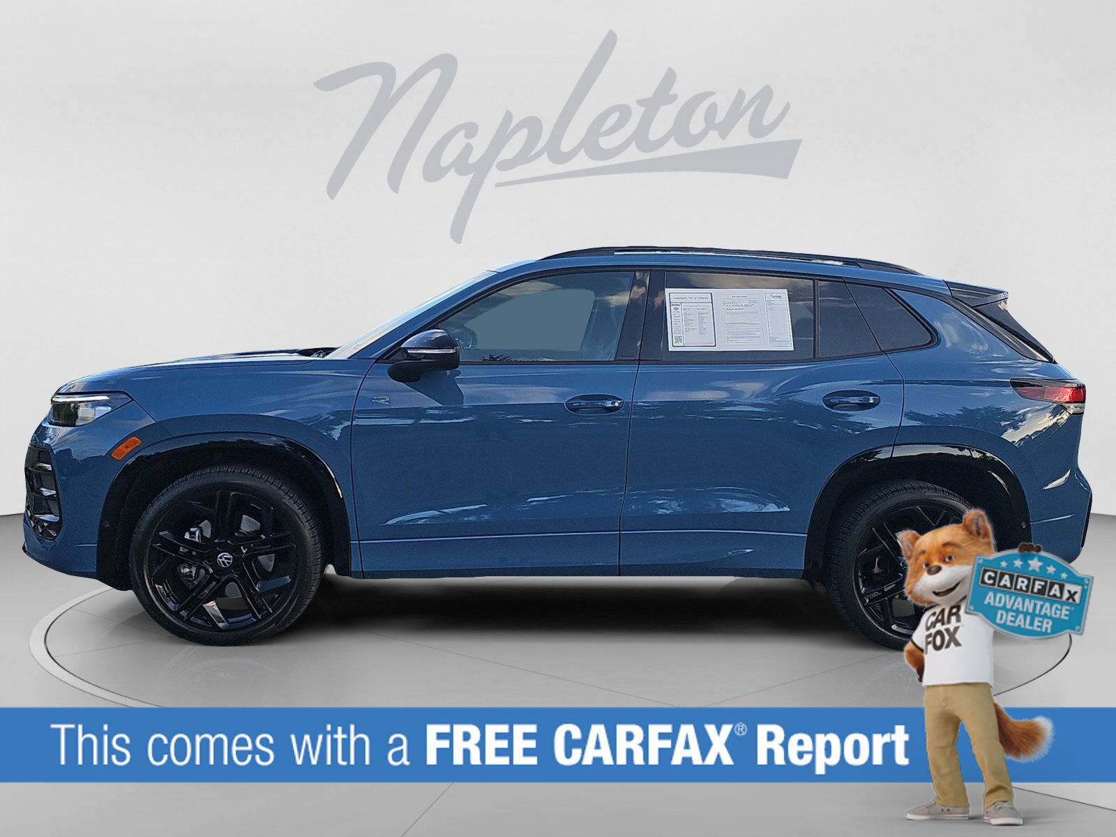 Used 2025 Volkswagen Tiguan SE R-Line AWD/4WD image 2