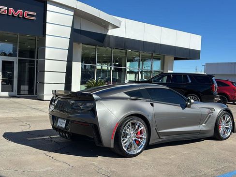 Used 2016 Chevrolet Corvette Z06 w/ 3LZ Preferred Equipment Group image 7