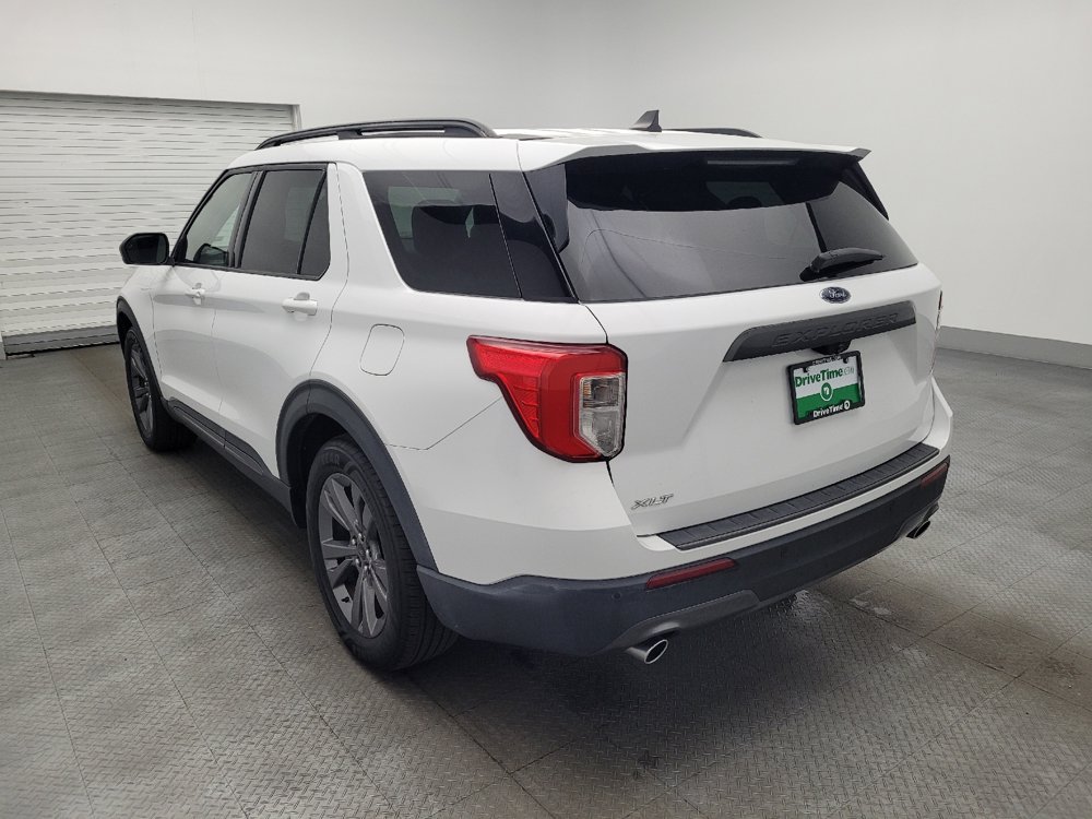 Used 2021 Ford Explorer XLT w/ Equipment Group 202A RWD image 5