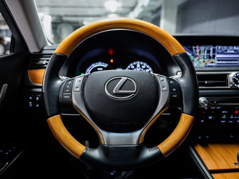 Used 2013 Lexus GS 450h w/ Luxury Pkg RWD image 10