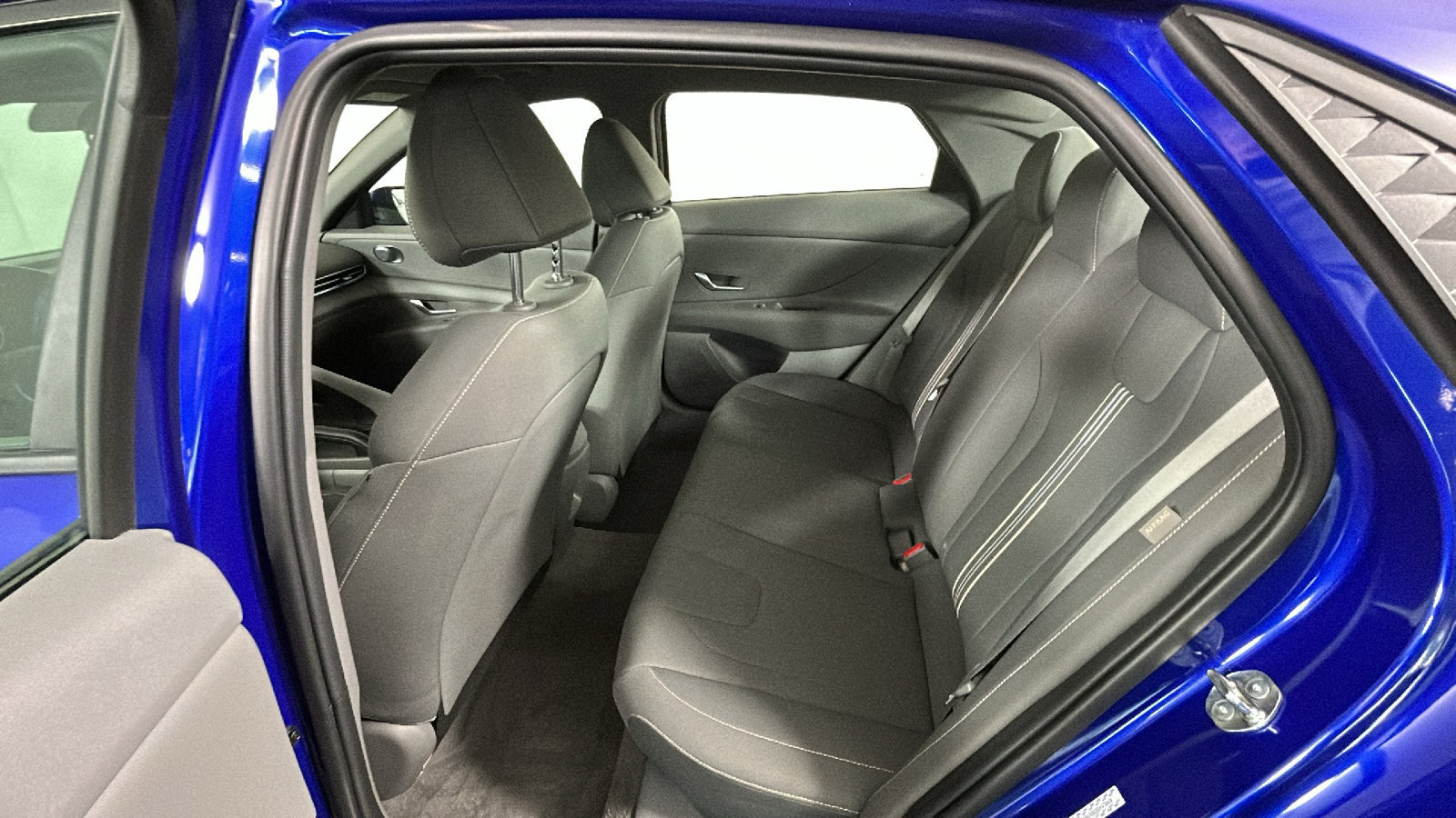 Used 2024 Hyundai Elantra SEL FWD image 33