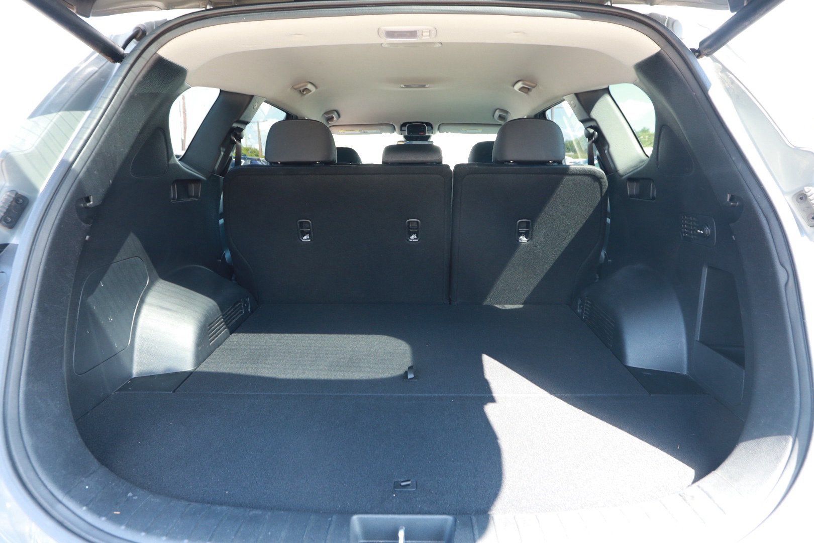 Used 2023 Hyundai Santa Fe SEL w/ Cargo Package FWD image 25