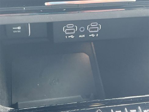 Used 2024 Jeep Wagoneer L Series II w/ Flexible Seating Group image 29