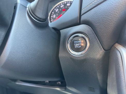 Used 2022 Toyota RAV4 XLE image 5