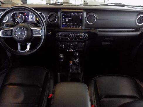 Certified 2022 Jeep Wrangler Unlimited Sahara AWD/4WD image 13