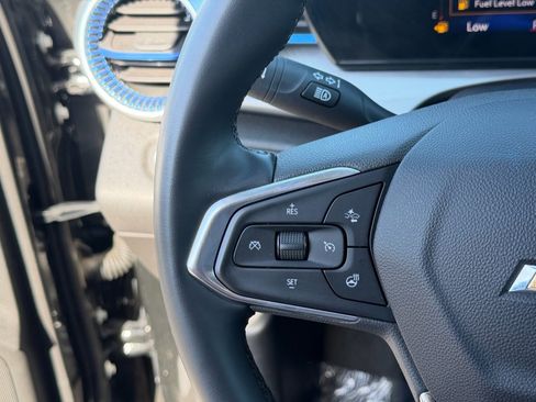 Used 2024 Chevrolet Trax LT w/ Driver Confidence Package FWD image 23