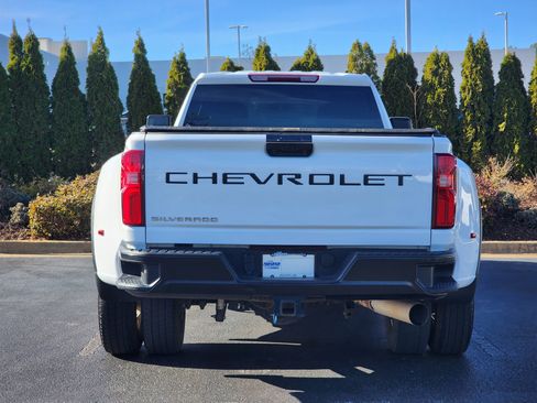 Used 2024 Chevrolet Silverado 3500 W/T w/ WT Convenience Package image 9