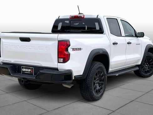 Used 2025 Chevrolet Colorado Trail Boss image 14