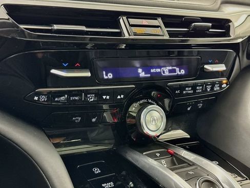 Used 2023 Acura MDX SH-AWD w/ Technology Package image 16