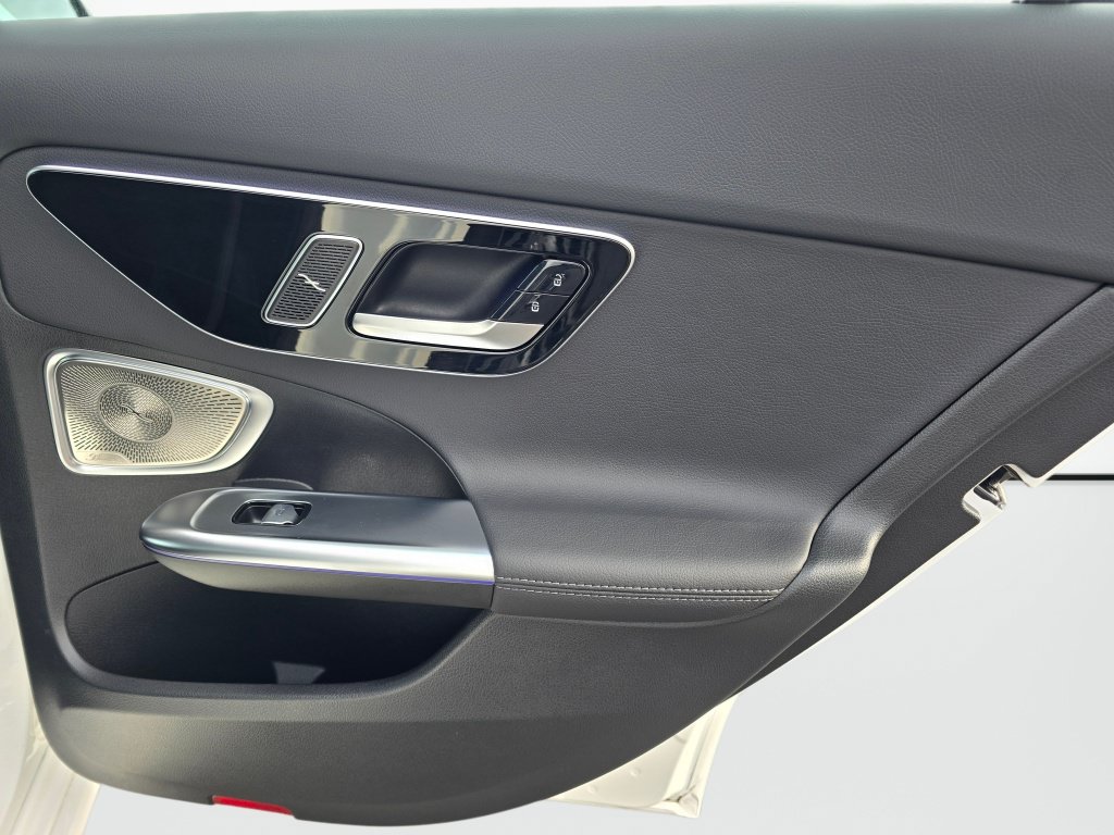 Used 2026 Mercedes-Benz C 300 4MATIC Sedan image 24