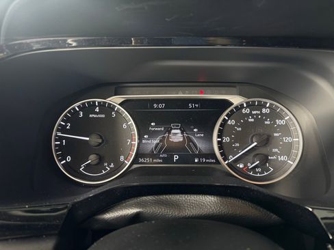 Used 2023 Nissan Pathfinder SL w/ SL Premium Package image 24