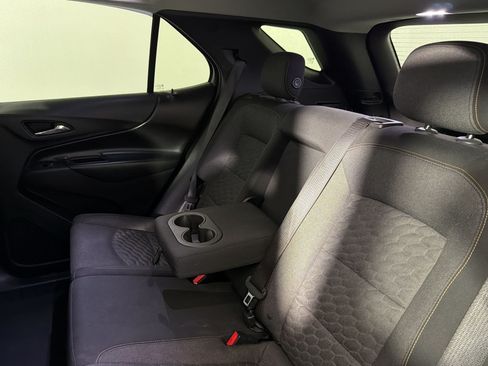 Used 2018 Chevrolet Equinox LT FWD image 33