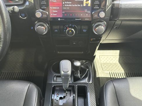 Used 2023 Toyota 4Runner TRD Off-Road Premium w/ Off Road Premium Plus Package AWD/4WD image 32
