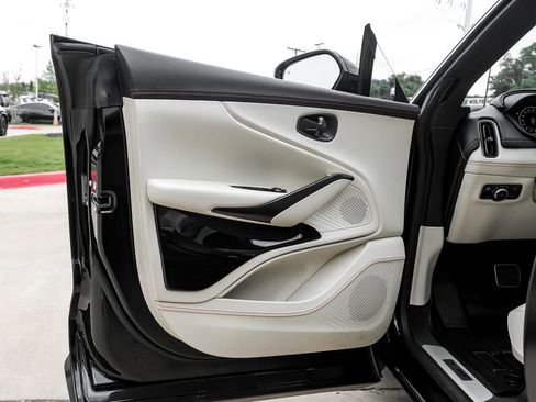 Used 2023 Aston Martin DBX 707 image 35