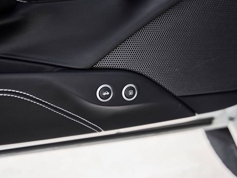 Used 2017 Ferrari 488 GTB RWD image 43