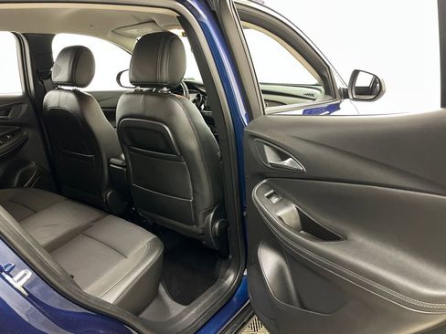 Used 2023 Buick Encore GX Preferred w/ Cold Weather Comfort Package FWD image 37