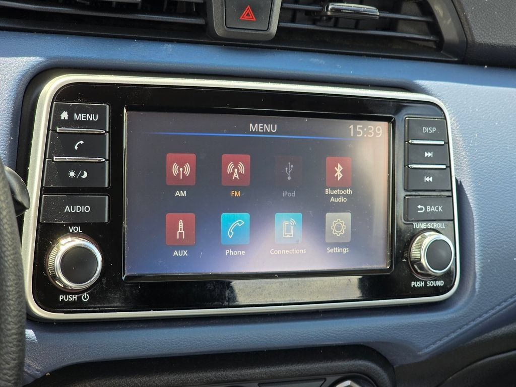 Used 2023 Nissan Versa SV FWD image 19