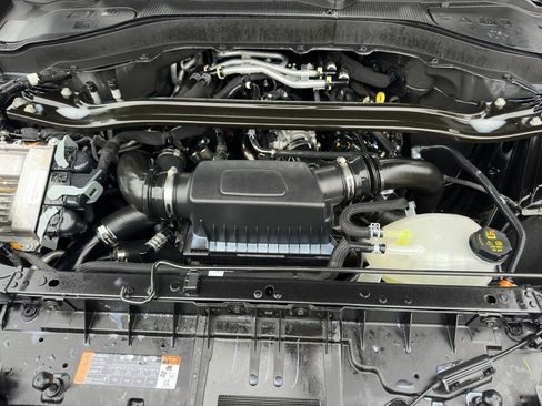Used 2025 Ford Explorer ST AWD/4WD image 59