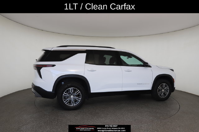 Used 2025 Chevrolet Traverse LT w/ Driver Confidence Package FWD image 21