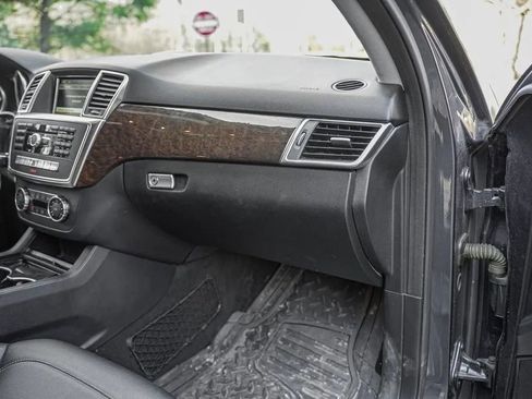 Used 2012 Mercedes-Benz ML 350 4MATIC image 29