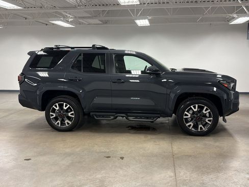Used 2026 Toyota 4Runner TRD Sport Premium AWD/4WD image 7