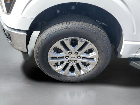 New 2025 Ford F150 Lariat w/ Equipment Group 501A Mid image 9