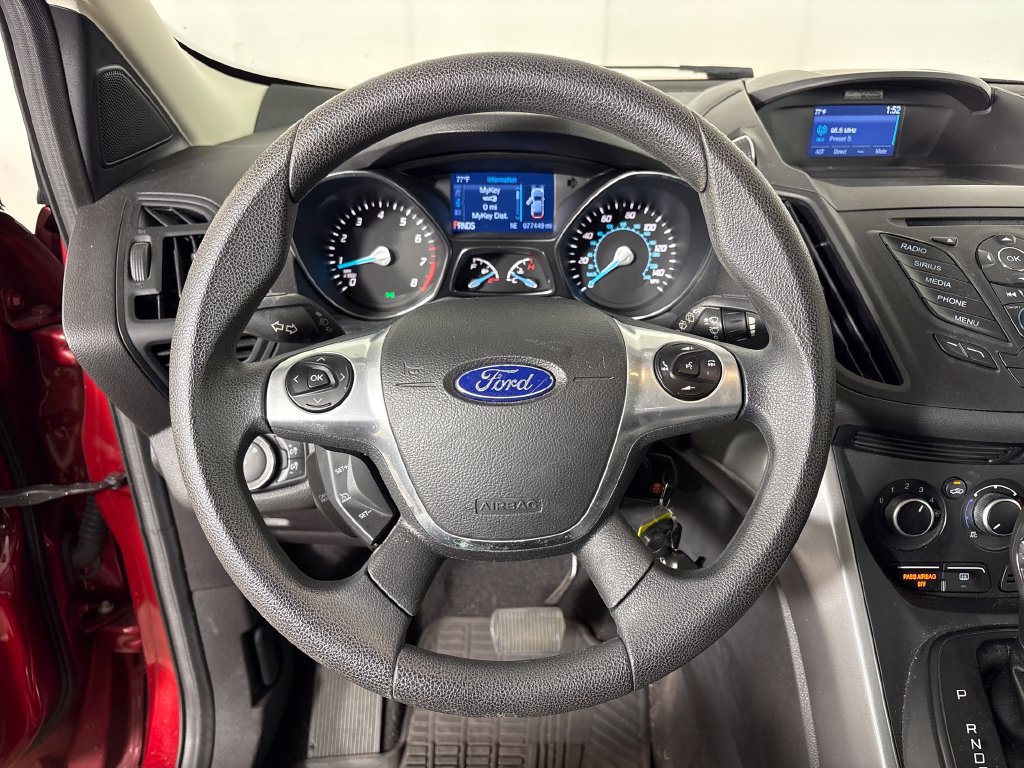 Used 2015 Ford Escape SE FWD image 17