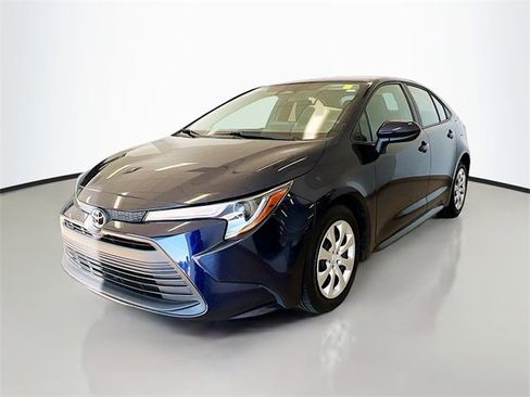 Used 2024 Toyota Corolla LE image 35