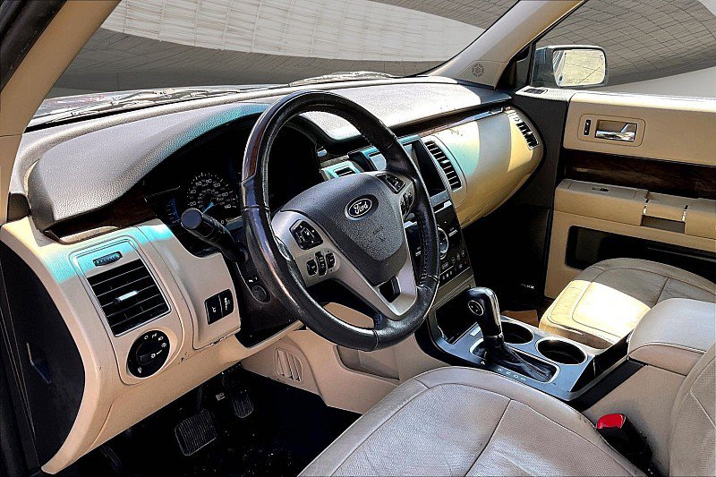 Used 2019 Ford Flex Limited w/ Equipment Group 301A FWD image 10