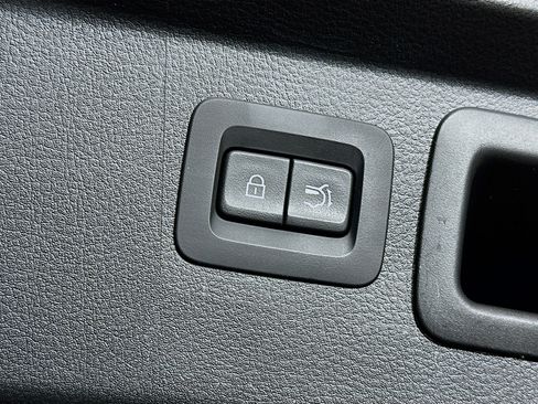 Used 2025 MAZDA CX-50 AWD 2.5 S w/ Premium Package image 31