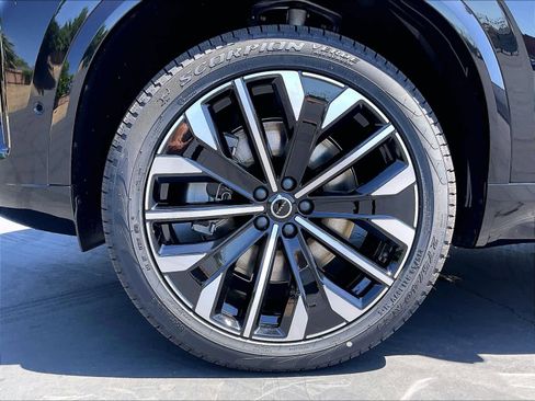 New 2026 Volvo XC90 T8 Ultra w/ Protection Package AWD/4WD image 14