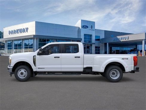 New 2026 Ford F350 XL w/ XL Driver Assist Package image 3