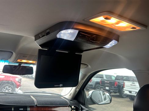 Used 2011 Chevrolet Avalanche LT w/ Texas Edition image 24