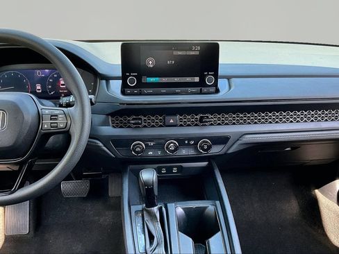Used 2024 Honda Accord LX image 9