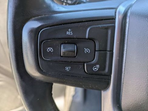 Used 2019 GMC Sierra 1500 SLE w/ SLE Value Package AWD/4WD image 11